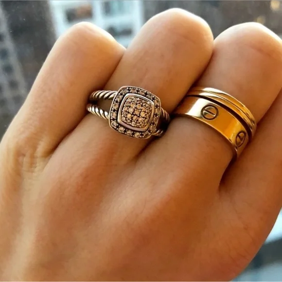 David Yurman Petite Albion® Ring with Diamonds - Picture 4 of 5